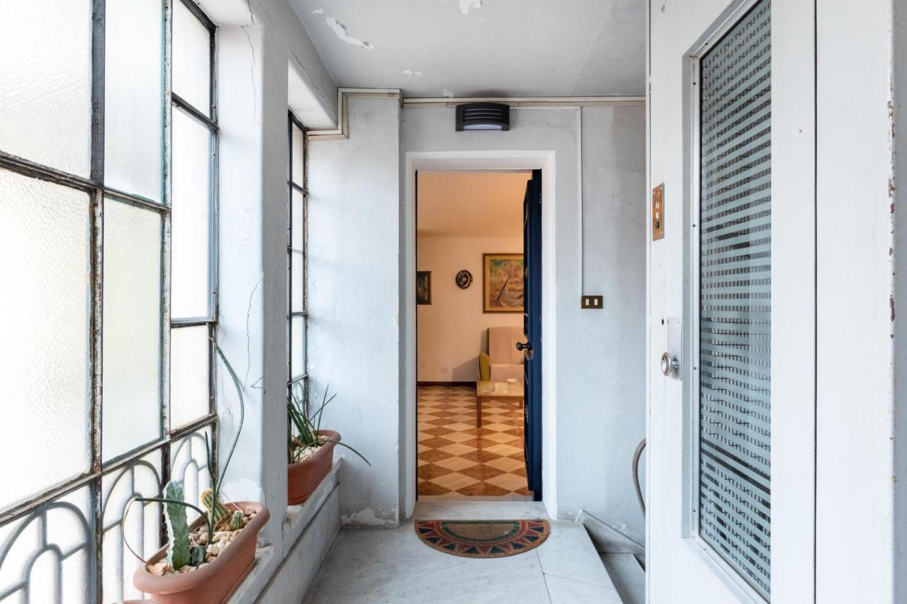 Via Etnea Cozy Apartment With Balcony Катанія Екстер'єр фото